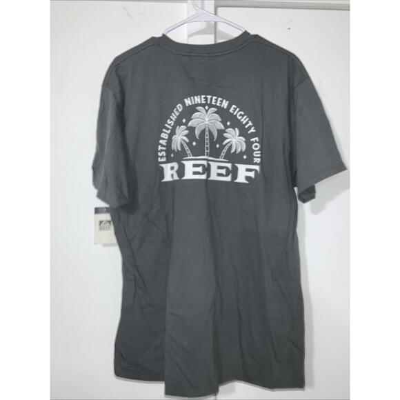 New Men’s XLarge Reef Gray Short Sleeve Teeshirt New - Picture 1 of 6